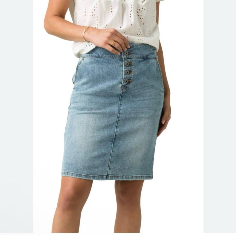 PrAna Aubrey Denim Skirt in Summer Wash